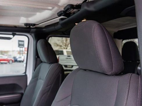 Used 2020 Jeep Gladiator Sport w/ Quick Order Package 24S image 10