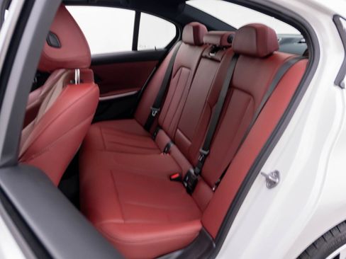 Certified 2026 BMW 330i xDrive Sedan AWD/4WD image 18