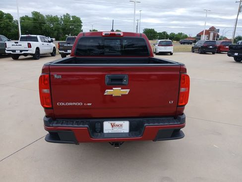 Used 2018 Chevrolet Colorado LT w/ LT Convenience Package AWD/4WD image 5