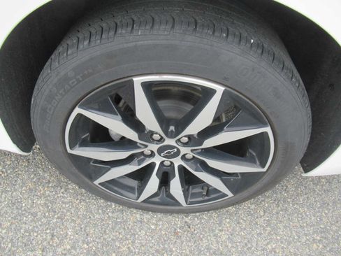 Used 2024 Chevrolet Malibu RS FWD image 9
