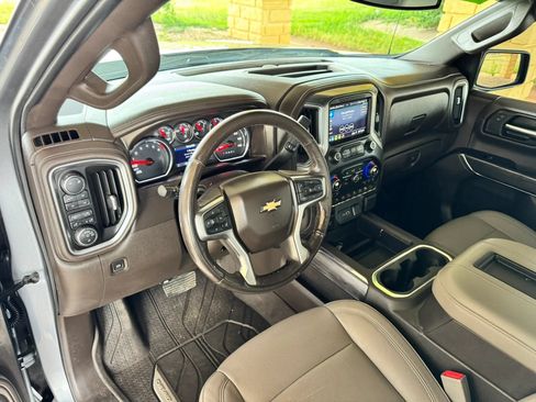 Used 2019 Chevrolet Silverado 1500 LTZ w/ LTZ Plus Package AWD/4WD image 11