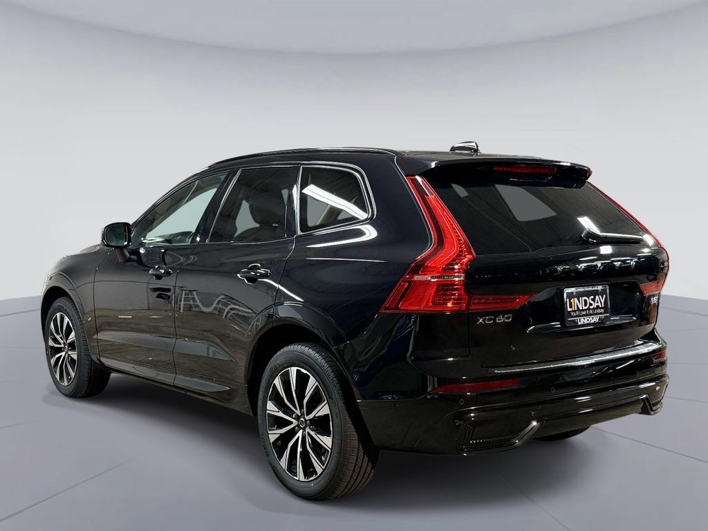 Used 2023 Volvo XC60 B5 Plus w/ Protection Package Premier AWD/4WD image 12