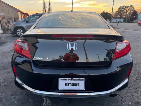 Used 2017 Honda Accord EX-L image 8