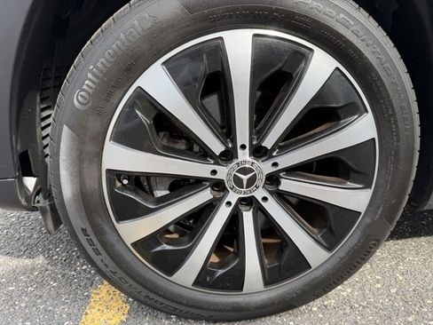 Used 2021 Mercedes-Benz GLB 250 4MATIC image 16