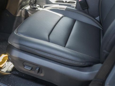 New 2025 Jeep Gladiator Sport w/ Premium Package image 33