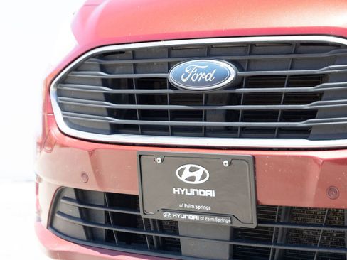 Used 2020 Ford Transit Connect Titanium FWD image 4
