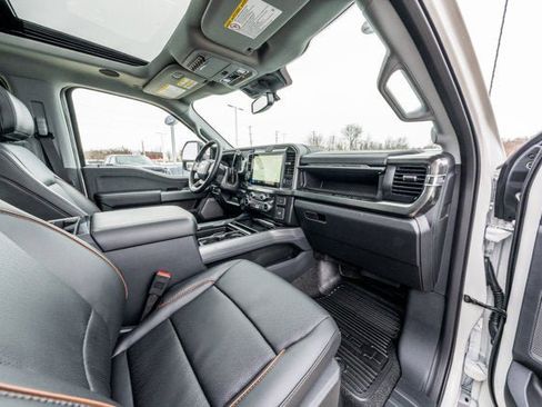 New 2026 Ford F250 Lariat w/ Black Appearance Package image 22