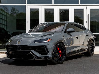 Used 2023 Lamborghini Urus Performante