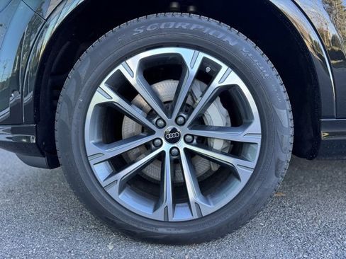 New 2026 Audi Q7 3.0T Premium image 8