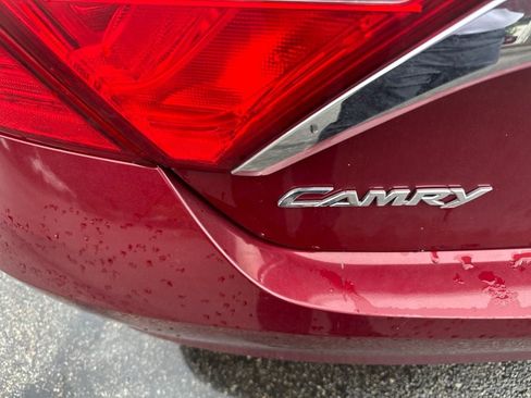 Used 2017 Toyota Camry XLE FWD image 6