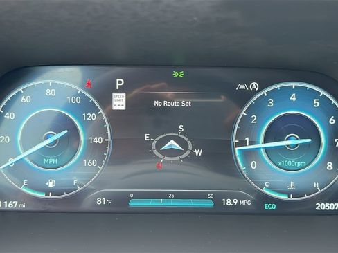 Used 2024 Hyundai Palisade Calligraphy AWD/4WD image 2