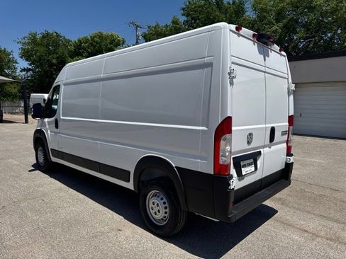 New 2026 RAM ProMaster 2500 w/ Safety Group FWD image 4