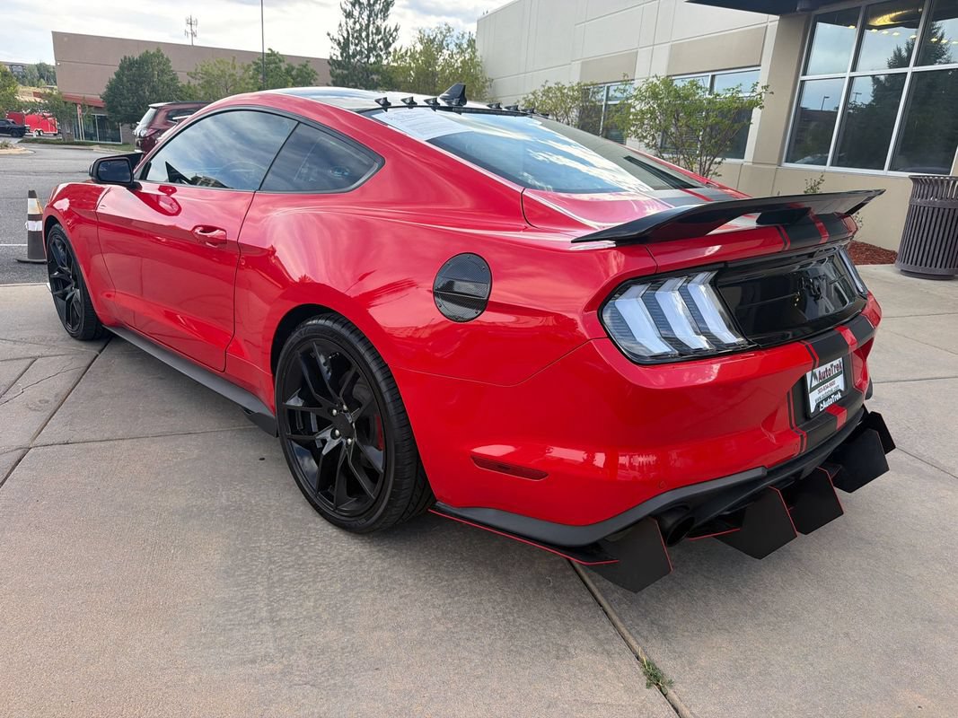 Used 2020 Ford Mustang Premium RWD image 8