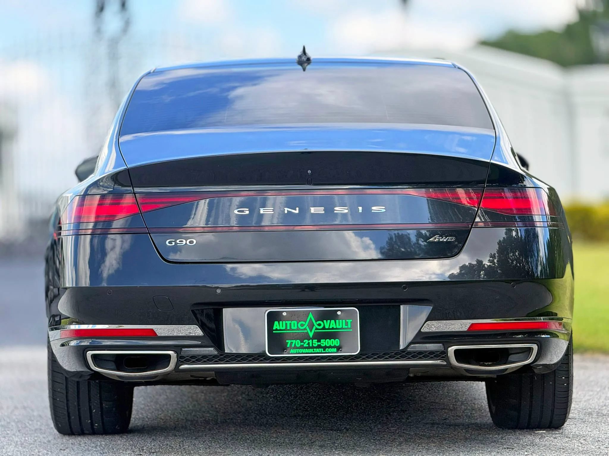 Used 2023 Genesis G90 3.5T AWD/4WD image 10