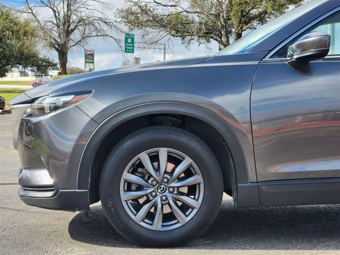 Used 2020 MAZDA CX-9 Touring image 8