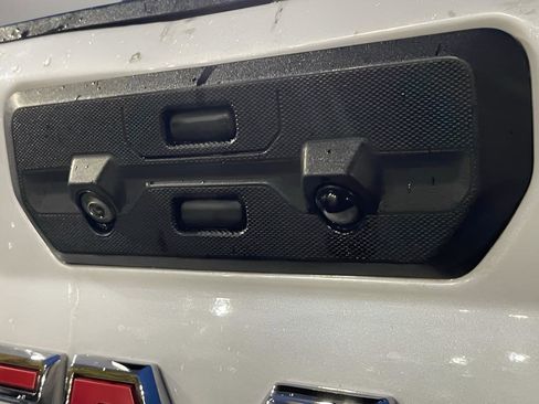 Used 2021 GMC Sierra 2500 Denali w/ Denali Ultimate Package image 18