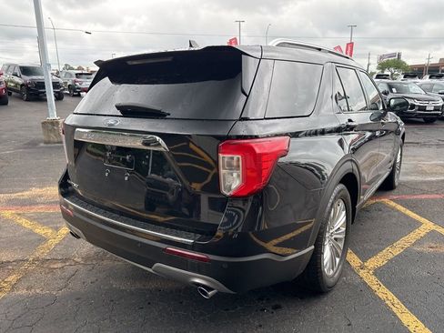 Used 2021 Ford Explorer Limited w/ Equipment Group 301A RWD image 6