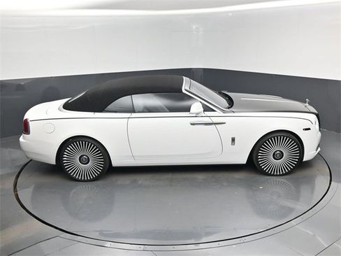 Used 2016 Rolls-Royce Dawn image 65