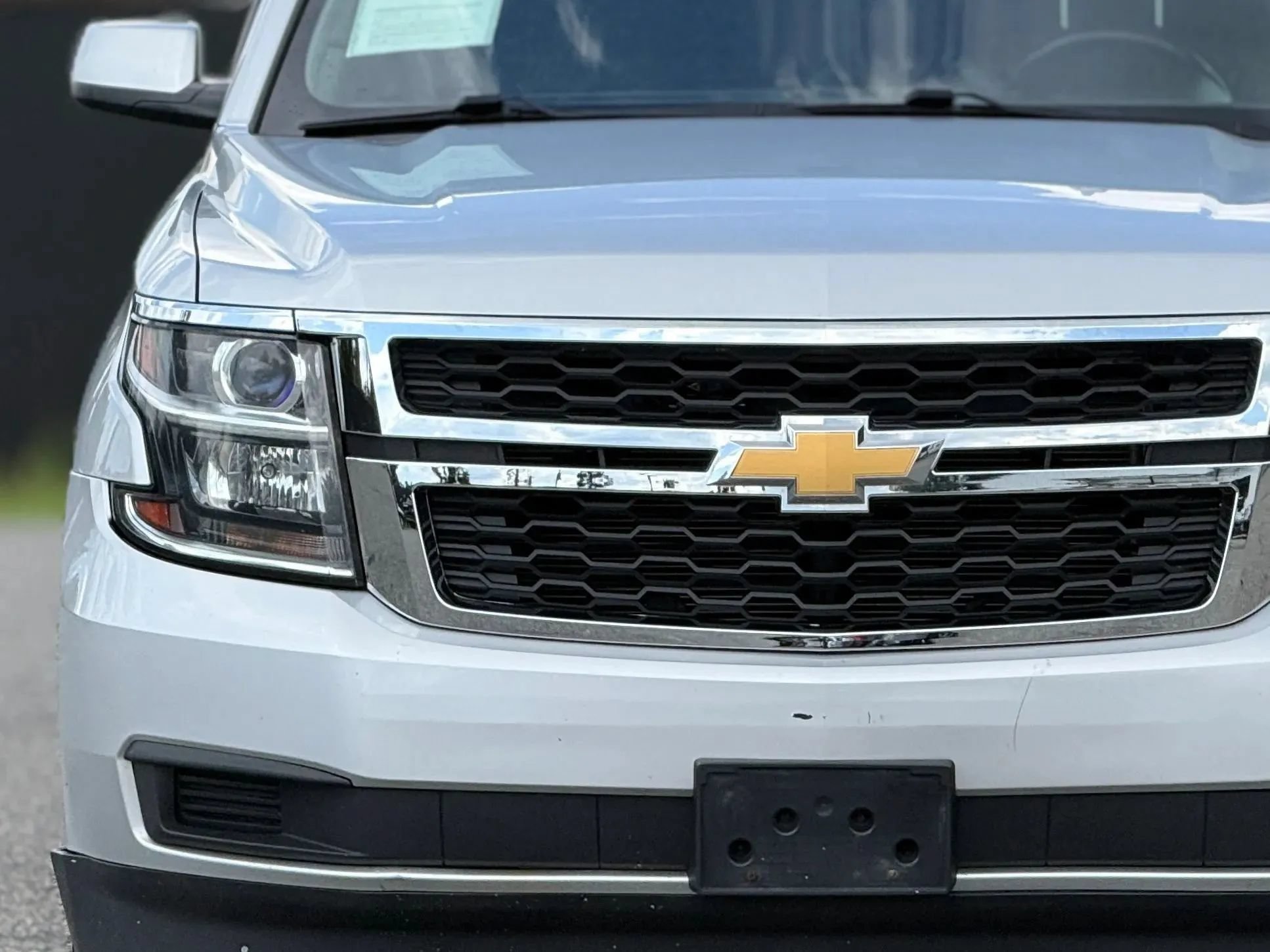 Used 2017 Chevrolet Suburban LS AWD/4WD image 11