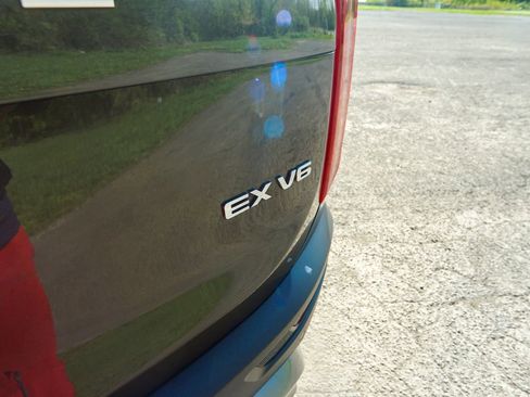 Used 2021 Kia Telluride EX w/ EX Premium Package FWD image 9