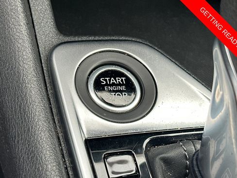 Used 2024 Nissan Sentra SV FWD image 21