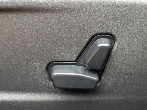 Used 2019 Dodge Charger R/T w/ Plus Group image 20