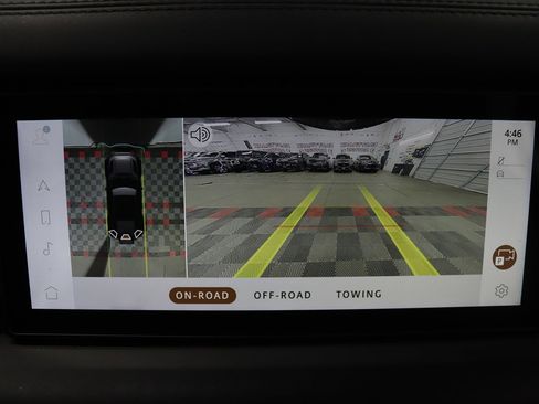 Used 2022 Land Rover Defender 110 X-Dynamic HSE image 30