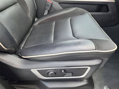 Used 2022 RAM 1500 Laramie AWD/4WD image 20