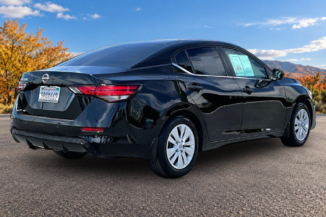 Certified 2025 Nissan Sentra S FWD image 6