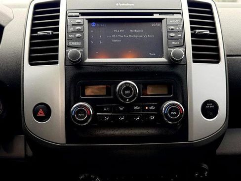 Used 2019 Nissan Frontier PRO-4X image 30