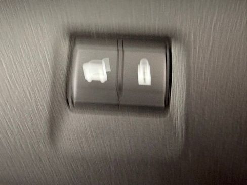 Used 2026 INFINITI QX60 Luxe w/ Family Package image 9