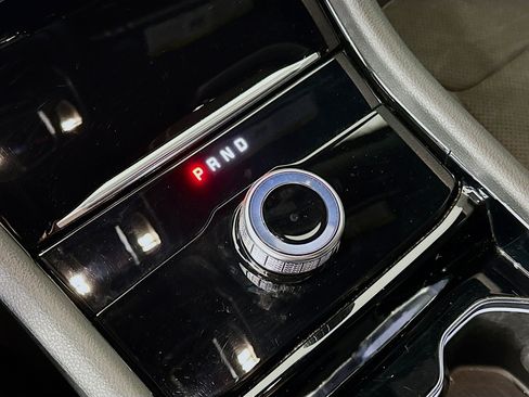 Used 2023 Jeep Grand Cherokee Altitude image 24