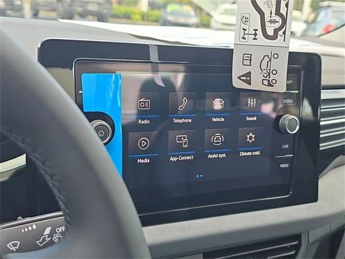 New 2025 Volkswagen Jetta SE image 12