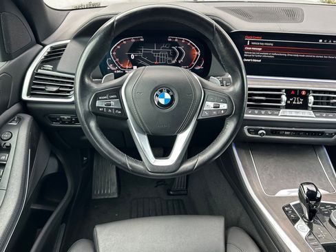Used 2022 BMW X5 xDrive40i w/ Parking Assistance Package AWD/4WD image 16