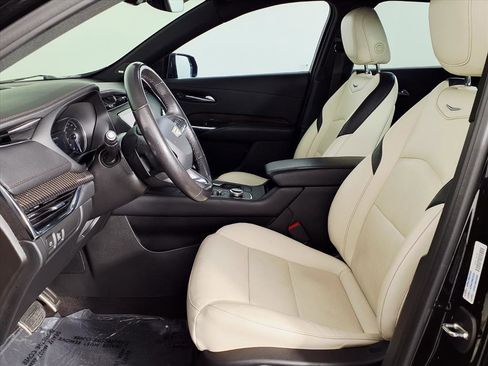 Certified 2023 Cadillac XT4 Sport image 17