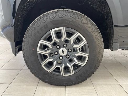 New 2026 Chevrolet Colorado Z71 w/ Technology Package AWD/4WD image 8