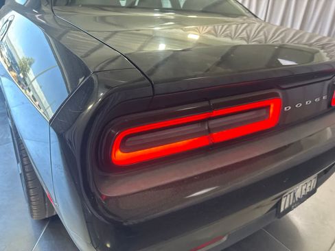 Used 2015 Dodge Challenger SXT RWD image 12