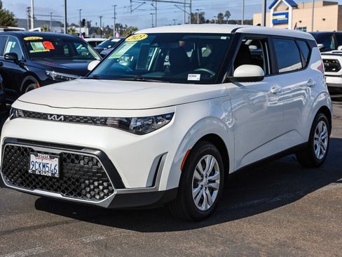 Used 2023 Kia Soul LX FWD image 17