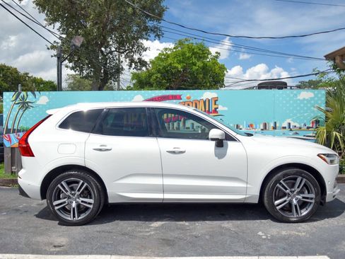 Used 2019 Volvo XC60 T6 Momentum w/ Multimedia Package image 30