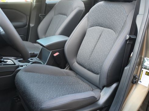 Used 2025 Subaru Forester Premium image 16