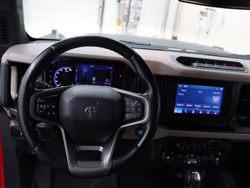 Used 2021 Ford Bronco Wildtrak image 19