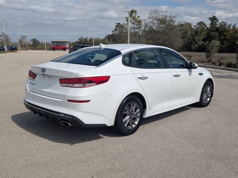 Used 2019 Kia Optima LX image 5