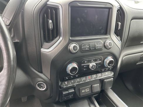 Used 2022 GMC Sierra 3500 Denali image 7