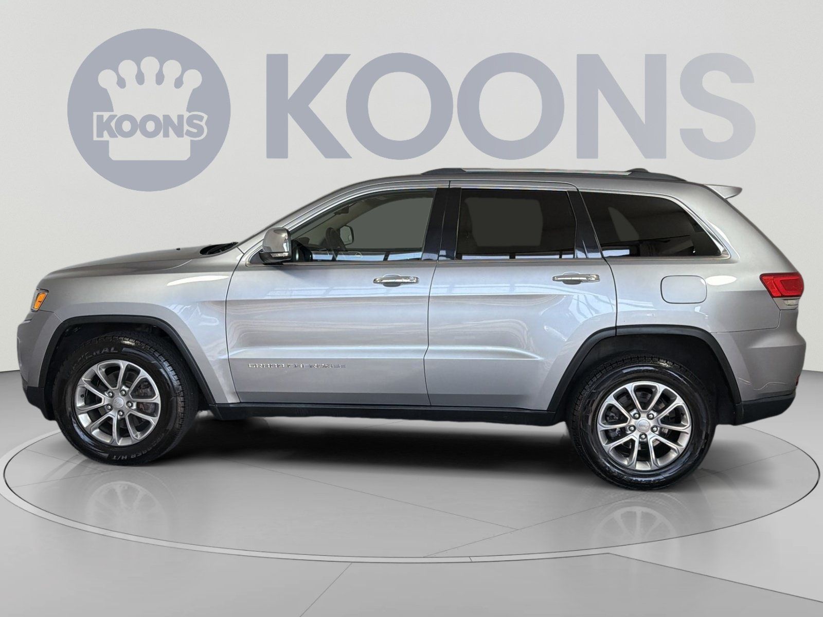 Used 2015 Jeep Grand Cherokee Limited AWD/4WD image 2