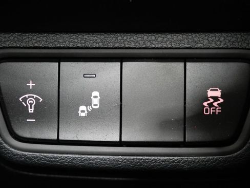 Used 2024 Kia Forte LXS w/ LXS Technology Package FWD image 14