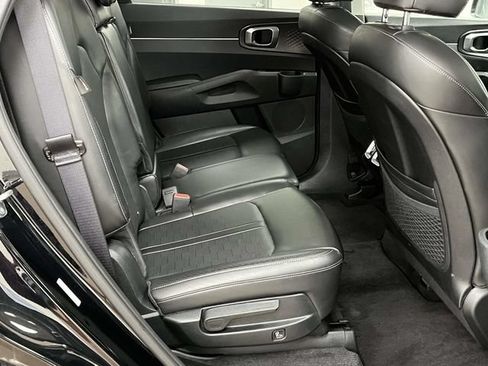Used 2024 Kia Sorento S FWD image 26
