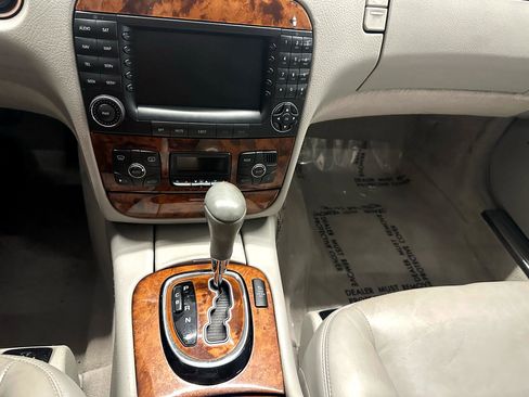 Used 2006 Mercedes-Benz S 500 4MATIC image 22