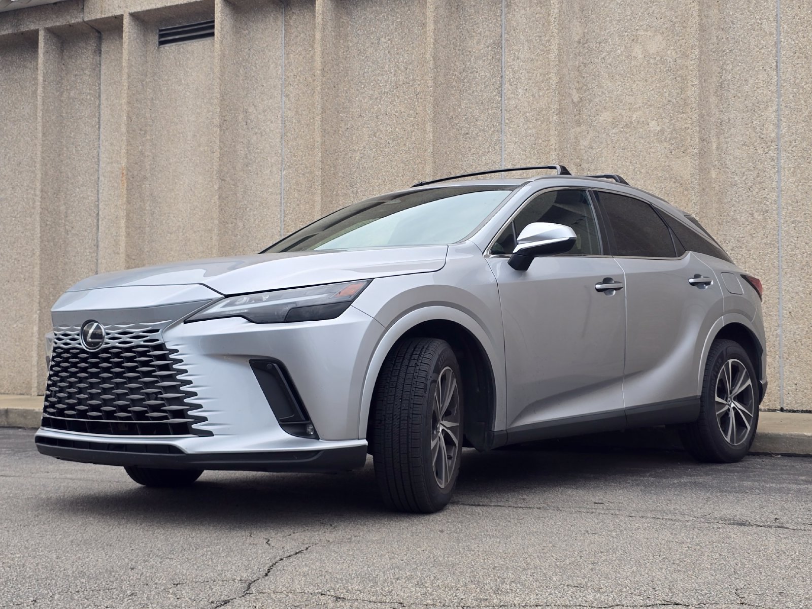 Used 2023 Lexus RX 350 Premium w/ Accessory Package AWD/4WD image 14