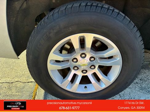 Used 2016 Chevrolet Suburban LS image 17