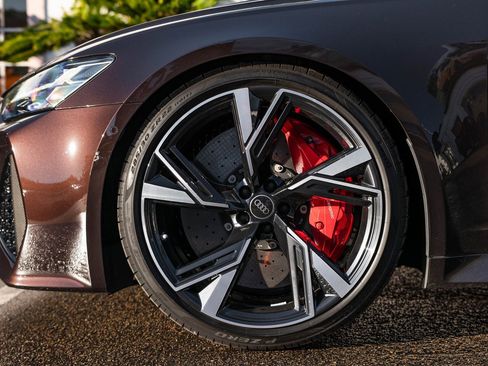 Used 2023 Audi RS 6 w/ Carbon Optic Package image 12